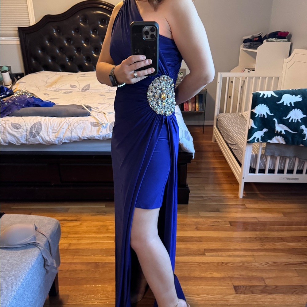 Elegant Blue Dress with Embellished Accents